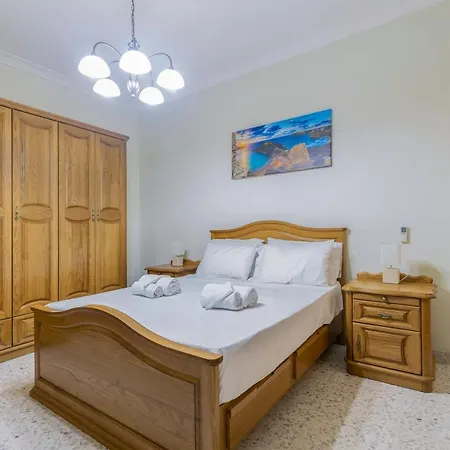 Beachfront 2 Bedroom Holiday Home Is-Sellum Exterior photo