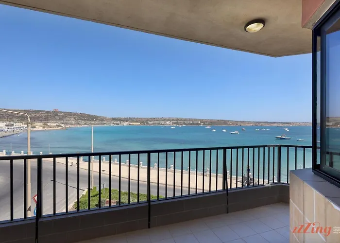 Beachfront 2 Bedroom Holiday Home