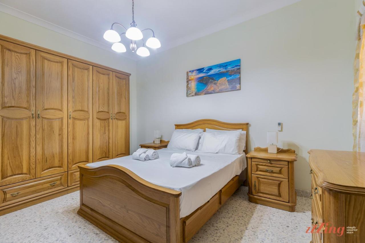 Beachfront 2 Bedroom شقة Is-Sellum