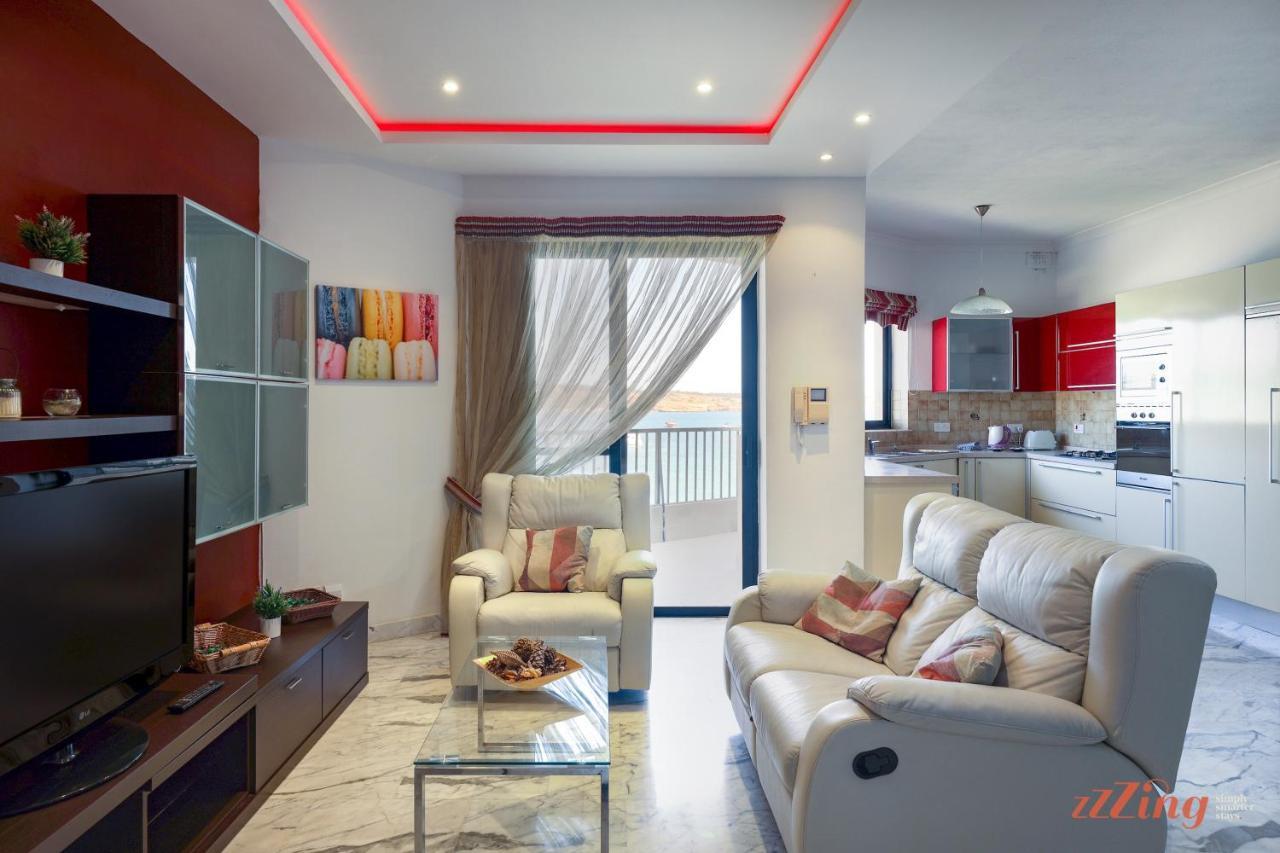 Beachfront 2 Bedroom